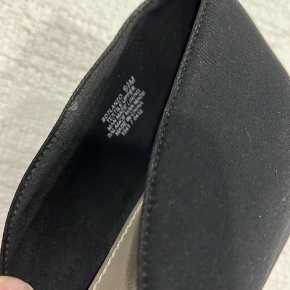 Bandolino black flats, pointed toe,‎ crisscross strap women’s 9.5 shoes 9 1/2 - Picture 6 of 9